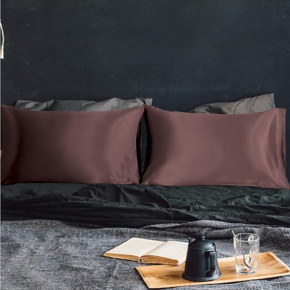 Silk Satin Pillowcases (2) - Picture 4 of 4